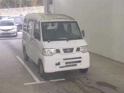 NISSAN CLIPPER VAN