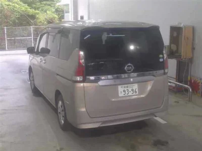 NISSAN SERENA