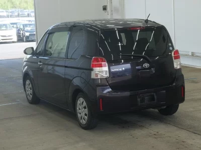 TOYOTA SPADE