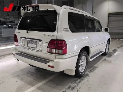 TOYOTA LAND CRUISER