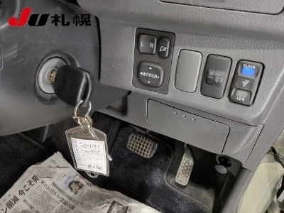 DAIHATSU MOVE LATTE