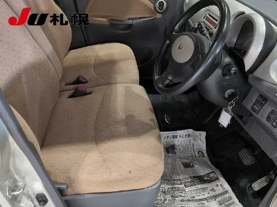 DAIHATSU MOVE LATTE