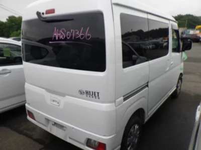 DAIHATSU HIJET VAN