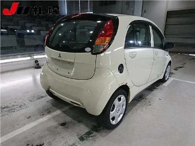 MITSUBISHI I