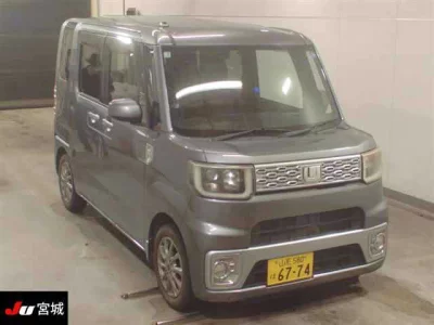 DAIHATSU WAKE