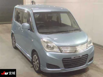 MITSUBISHI DELICA D2