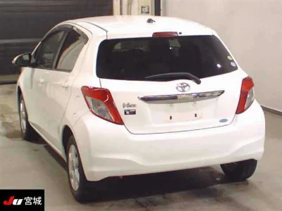 TOYOTA VITZ