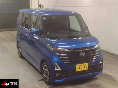 NISSAN ROOX