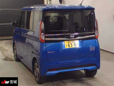 NISSAN ROOX