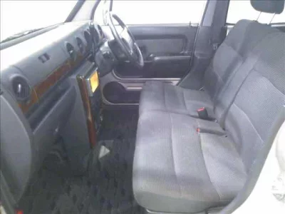 DAIHATSU NAKED