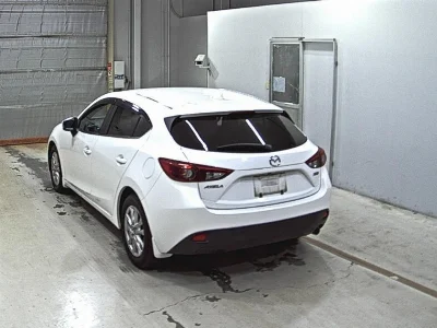 MAZDA AXELA