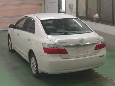 TOYOTA PREMIO