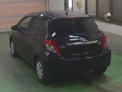TOYOTA VITZ