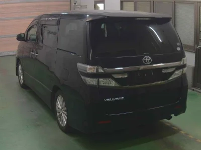 TOYOTA VELLFIRE