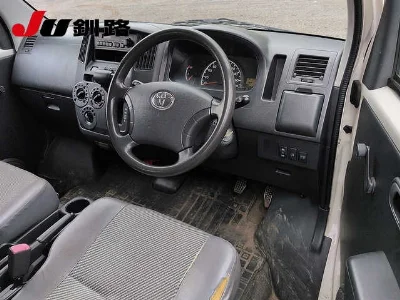TOYOTA TOWN ACE VAN