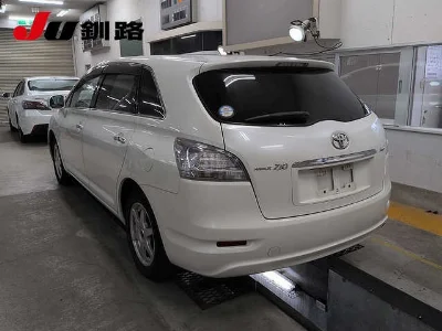 TOYOTA MARK X ZIO