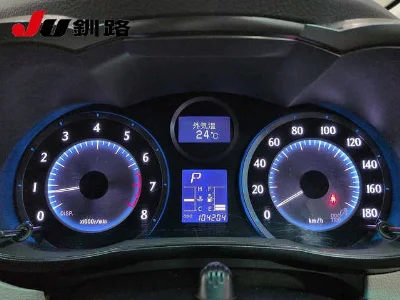 TOYOTA MARK X ZIO