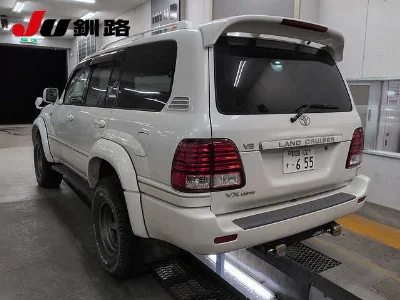 TOYOTA LAND CRUISER