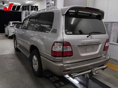 TOYOTA LAND CRUISER