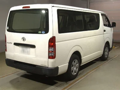 TOYOTA REGIUS VAN