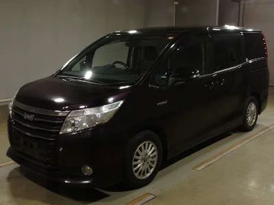 TOYOTA NOAH