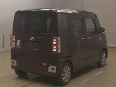 TOYOTA PIXIS MEGA