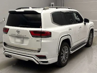 TOYOTA LAND CRUISER