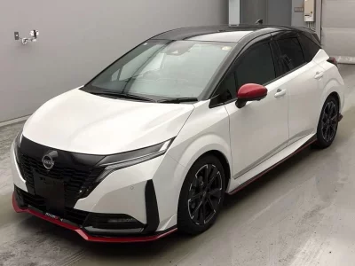 NISSAN AURA