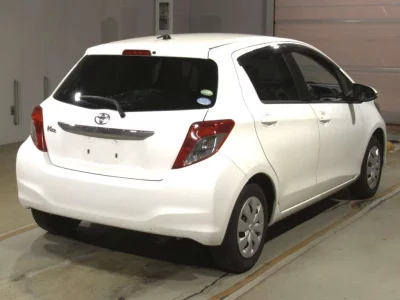 TOYOTA VITZ
