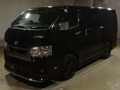 TOYOTA HIACE VAN