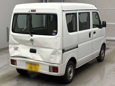 NISSAN CLIPPER VAN