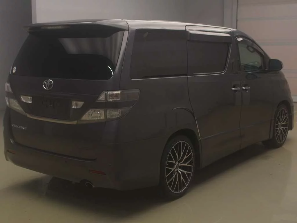 Toyota Vellfire  с аукциона в Японии