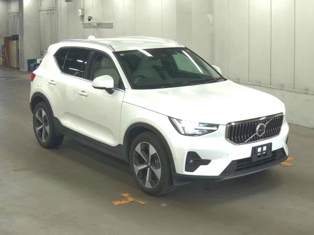 Volvo XC40  с аукциона в Японии