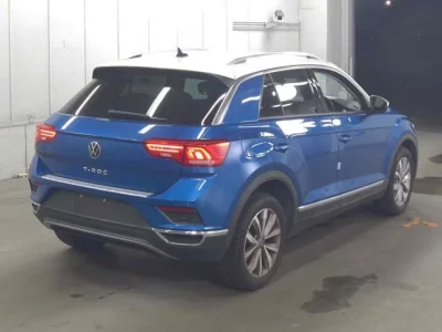 VOLKSWAGEN T-ROC
