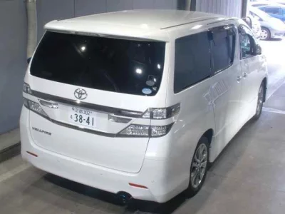 TOYOTA VELLFIRE