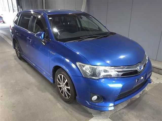 Toyota Corolla Fielder  с аукциона в Японии