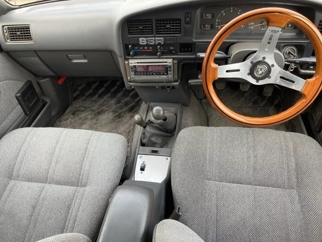 Toyota Hilux  с аукциона в Японии