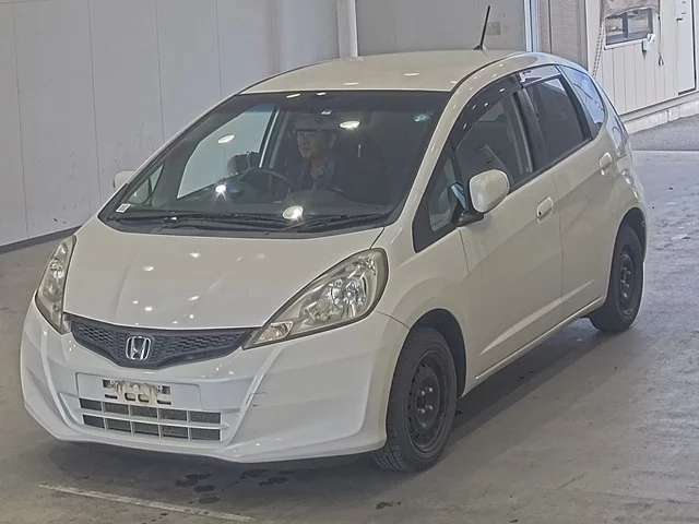 Honda Fit  с аукциона в Японии