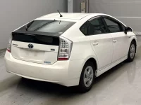Цена авто Toyota Prius с аукционов Японии, номер кузова ZVW30, пробег 112 000, оценка 7
