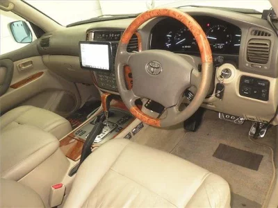 TOYOTA LAND CRUISER