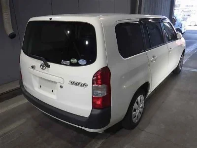 TOYOTA SUCCEED