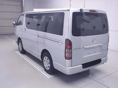 TOYOTA REGIUS ACE VAN