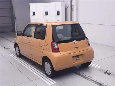 DAIHATSU ESSE