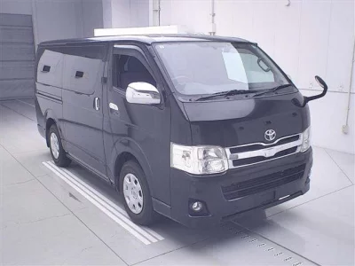 TOYOTA REGIUS ACE VAN