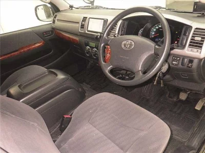 TOYOTA REGIUS ACE VAN
