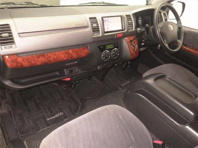 TOYOTA REGIUS ACE VAN