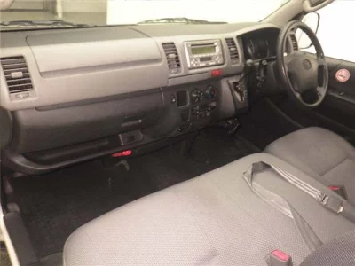 TOYOTA REGIUS ACE VAN