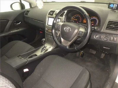 TOYOTA AVENSIS