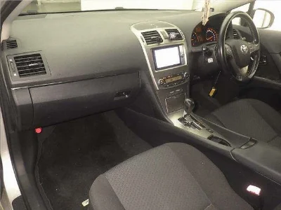TOYOTA AVENSIS