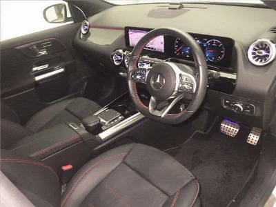 MERCEDES BENZ GLA